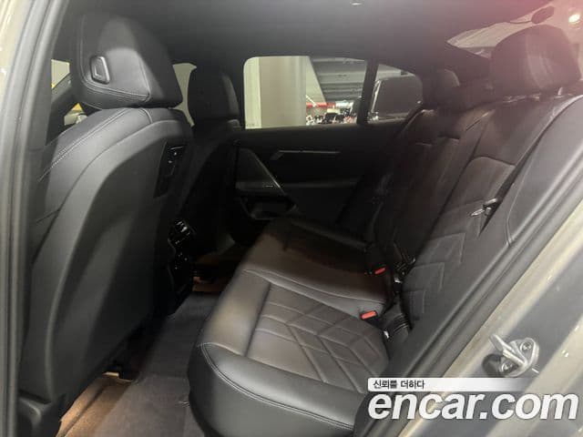 BMW 5 Series 2025 — ფოტო 11/17