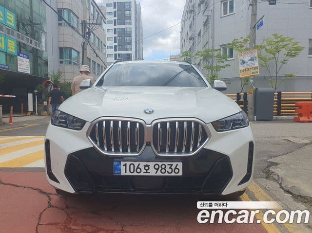 BMW X6 2025 — Photo 16/17