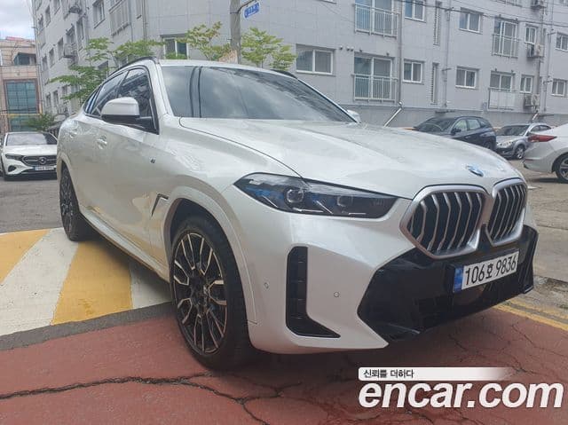 BMW X6 2025 — Photo 11/17