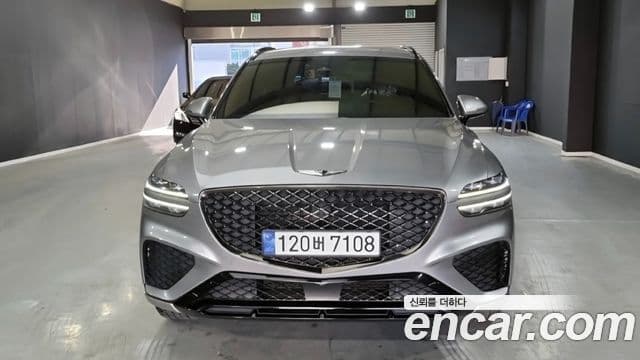 Genesis GV70 2021 — фото 2 из 18