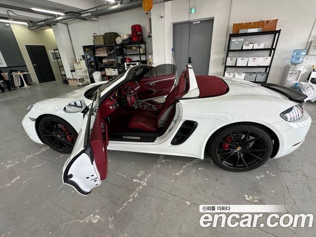 Porsche 718 Boxster 2018 — ფოტო 3/8