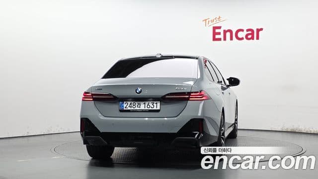 BMW 5 Series 2025 — ფოტო 4/20