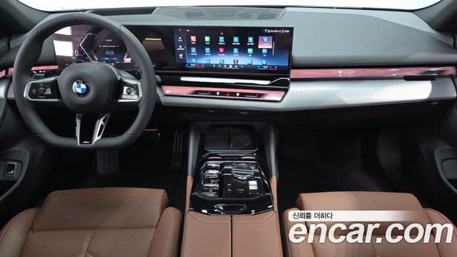 BMW 5 Series 2025 — ფოტო 7/20
