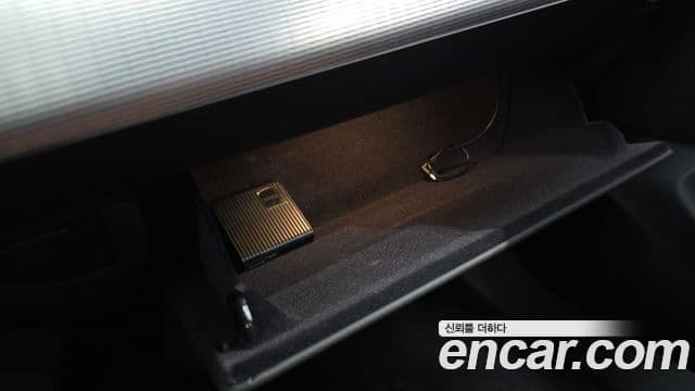 BMW 5 Series 2025 — Photo 20/35