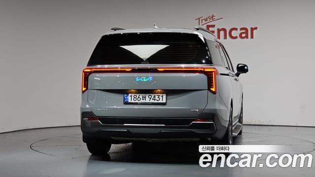 Kia Carnival 2024 — Şəkil 4/20