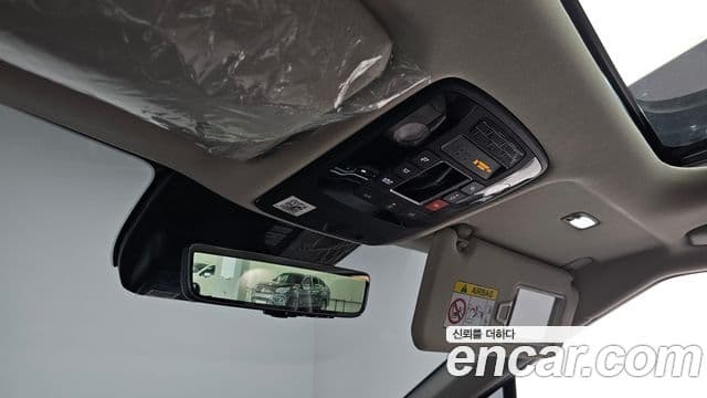 Kia Carnival 2024 — Şəkil 17/20