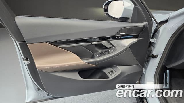 BMW 5 Series 2024 — Photo 3/31