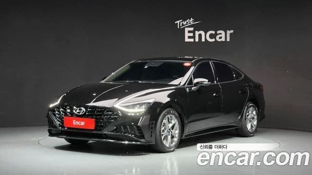 Hyundai Sonata 2021 — Фото 1/20