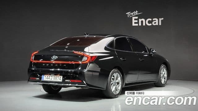 Hyundai Sonata 2021 — Фото 2/20