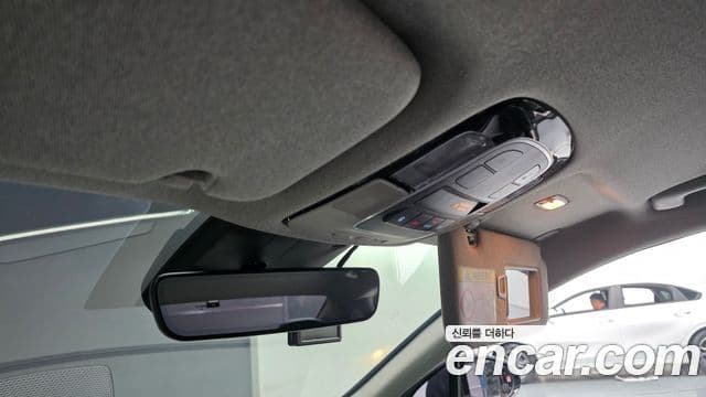 Hyundai Sonata Hybrid 2021 — Photo 19/30