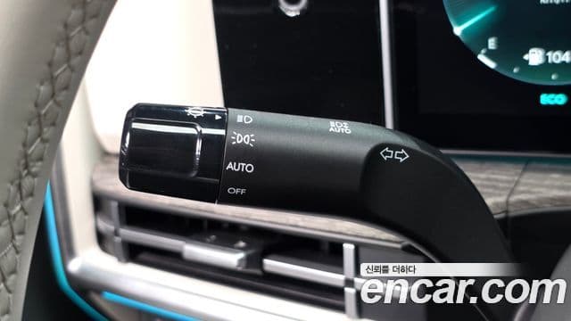 Hyundai Santa Fe 2024 — Photo 31/35