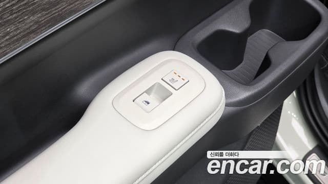 Hyundai Santa Fe 2024 — Photo 6/35