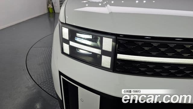Hyundai Santa Fe 2023 — Photo 16/38