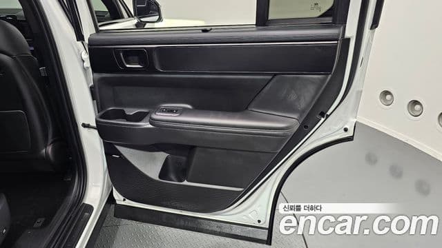 Hyundai Santa Fe 2023 — Photo 26/38