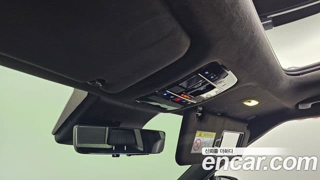 Hyundai Santa Fe 2023 — Photo 31/38