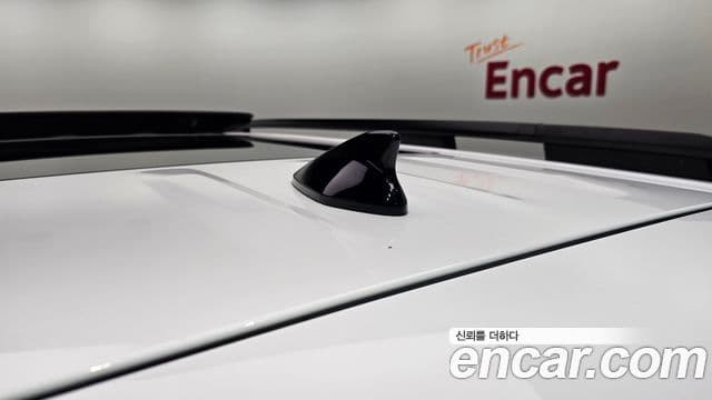 Hyundai Santa Fe 2023 — Photo 7/38