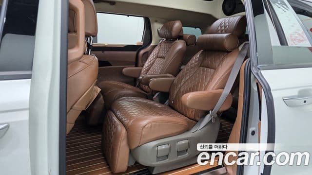 Kia Carnival 2021 — Şəkil 13/20