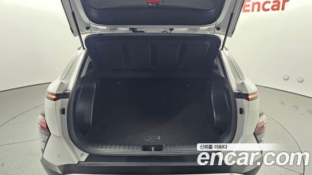 Hyundai Kona 2024 — ფოტო 17/20