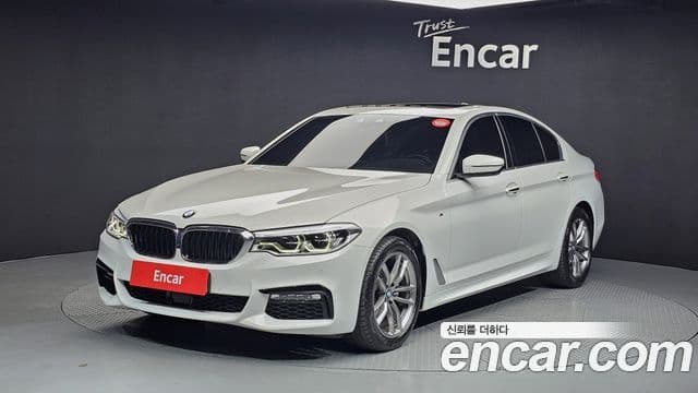 BMW 5 Series 2018 — Фото 1/20