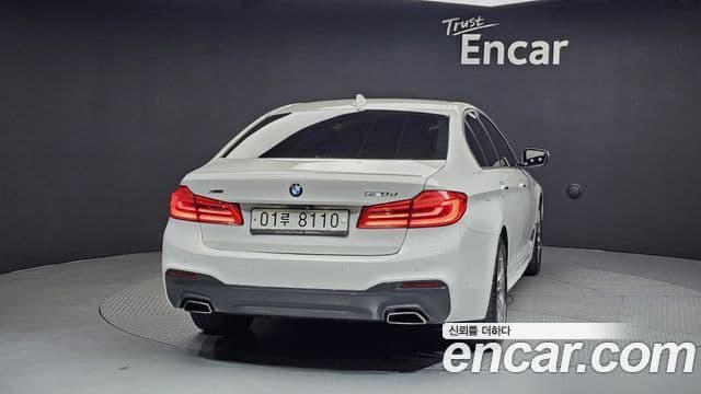 BMW 5 Series 2018 — Şəkil 4/20