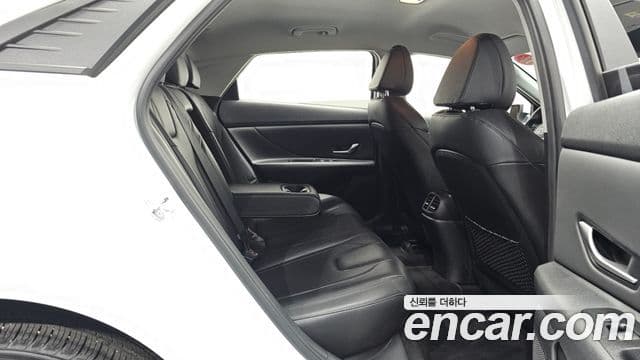 Hyundai Avante 2023 — ფოტო 11/20