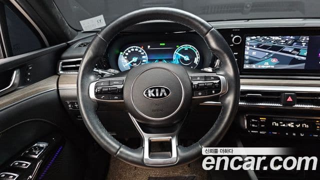 Kia K5 2021 — ფოტო 13/20