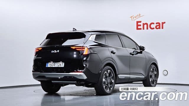Kia Sportage 2025 — Photo 1/38