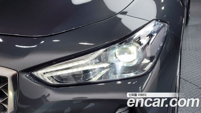 Genesis G70 2020 — ფოტო 10/36