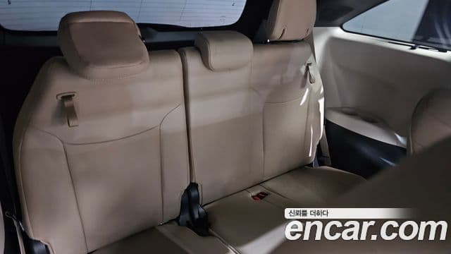 Toyota Sienna 2023 — ფოტო 11/20