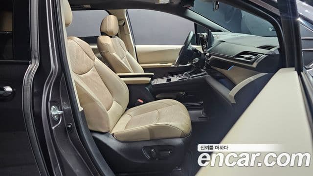 Toyota Sienna 2023 — Photo 13/32