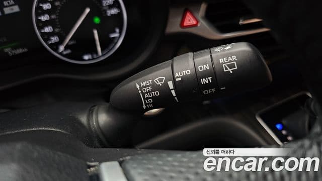 Toyota Sienna 2023 — Photo 2/32