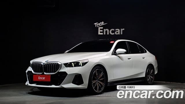 BMW 5 Series 2025 — Şəkil 1/20