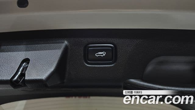 Kia Seltos 2024 — Şəkil 17/20