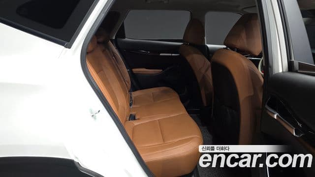 Kia Seltos 2024 — Şəkil 12/20