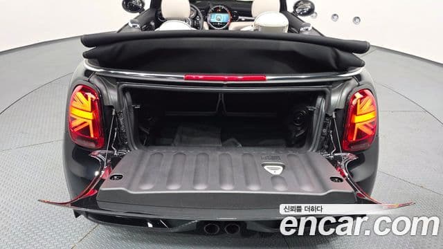 Mini Cooper S Convertible 2023 — ფოტო 20/20