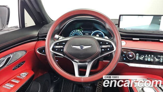 Genesis GV70 2022 — фото 12 из 16