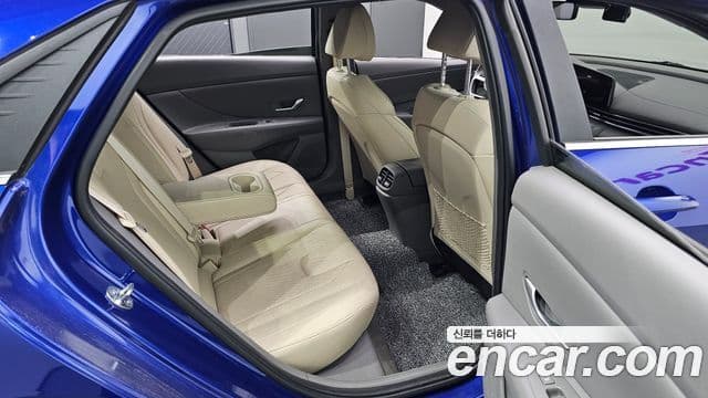 Hyundai Avante 2022 — ფოტო 11/20