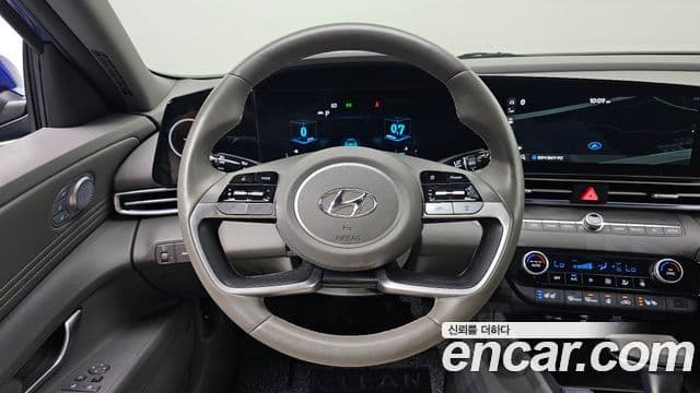 Hyundai Avante 2022 — ფოტო 14/20
