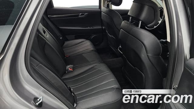 Genesis Electrified G80 2022 — ფოტო 11/20
