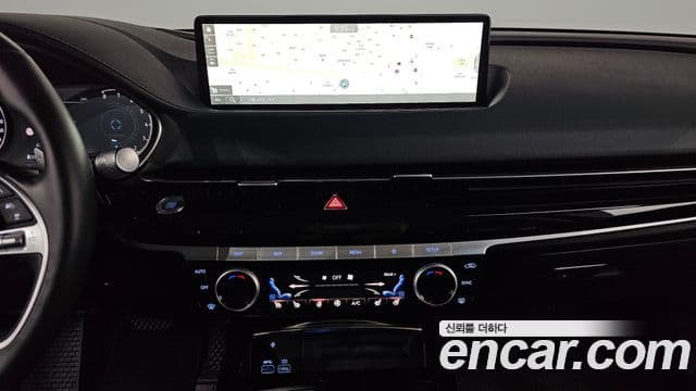 Genesis Electrified G80 2022 — ფოტო 14/20