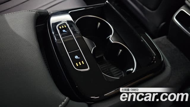 Genesis Electrified G80 2022 — ფოტო 19/20
