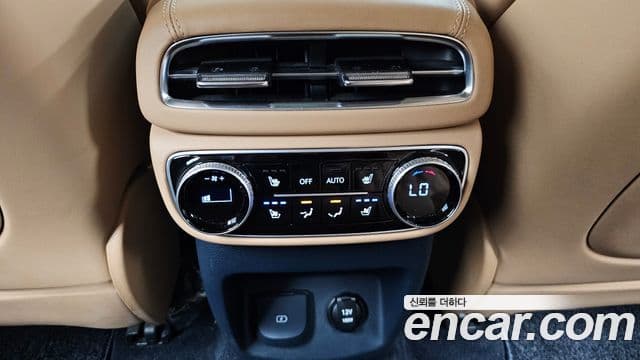 Genesis GV80 2022 — ფოტო 18/20