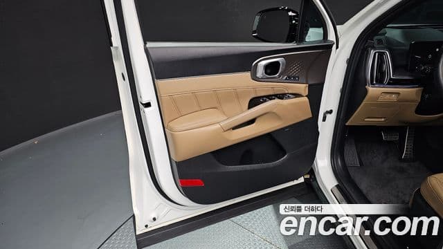 Kia Sorento 2024 — Photo 8/43