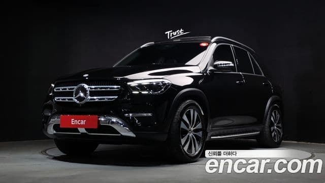 Mercedes-Benz GLE-Class 2025 — Photo 13/35