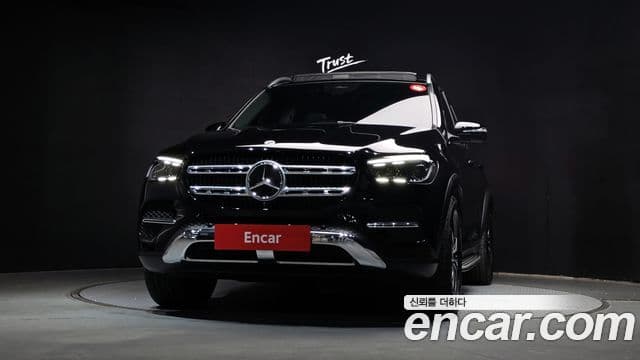 Mercedes-Benz GLE-Class 2025 — Photo 5/35