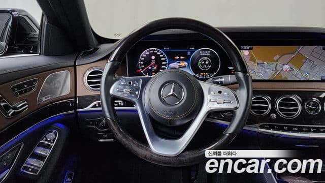 Mercedes-Benz S-Class 2020 — ფოტო 16/32