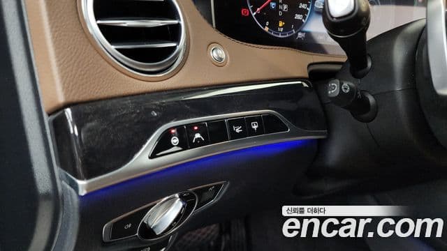 Mercedes-Benz S-Class 2020 — ფოტო 29/32
