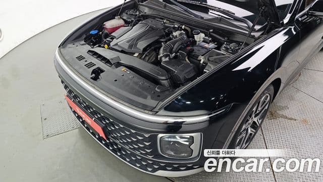 Hyundai Grandeur 2023 — ფოტო 6/20