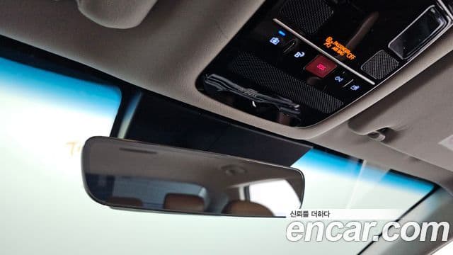 Hyundai Grandeur 2023 — ფოტო 17/20