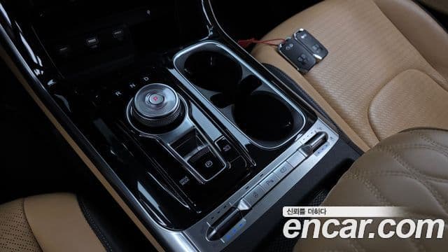 Kia Carnival 2021 — Şəkil 8/20
